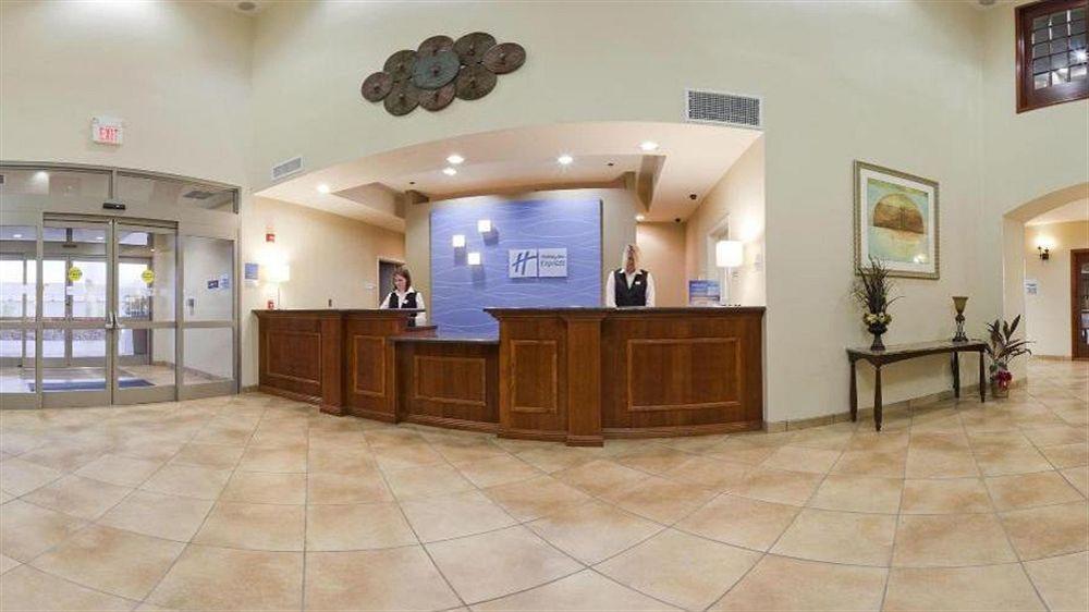 Holiday Inn Express & Suites Searcy By Ihg Εξωτερικό φωτογραφία